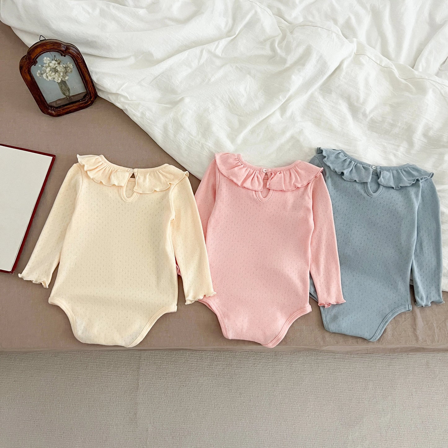 Body manga larga y diseño liso y cuellos - Un barquito