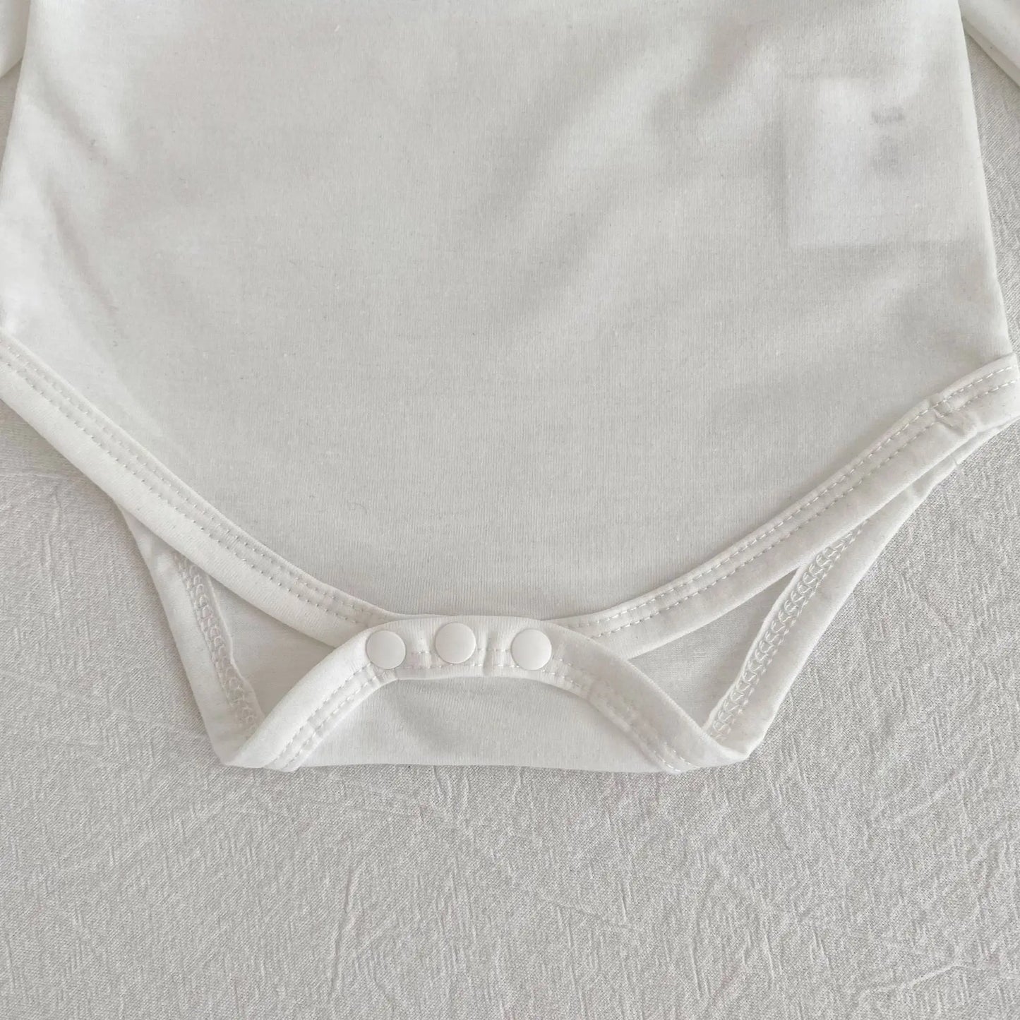 Body de algodón con cuello de encaje para bebé – Un barquito