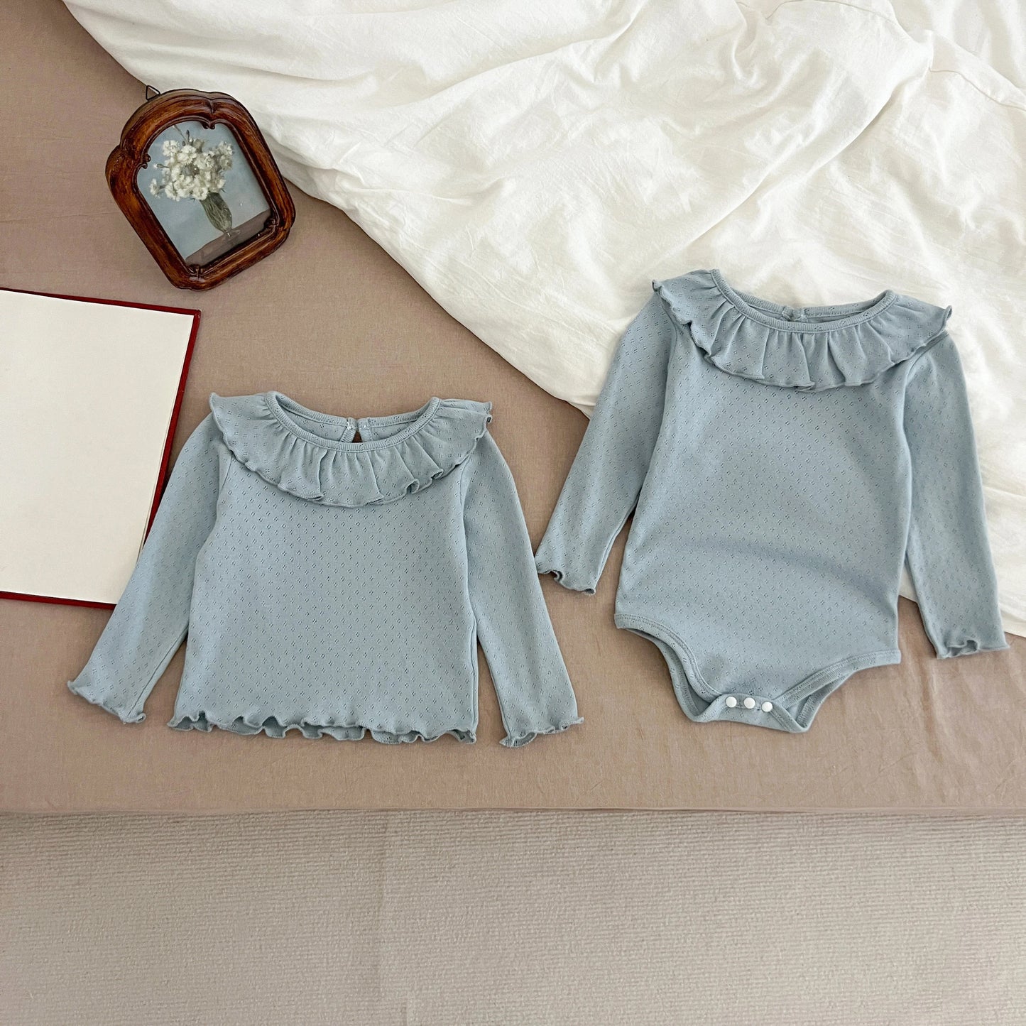 Body manga larga y diseño liso y cuellos - Un barquito