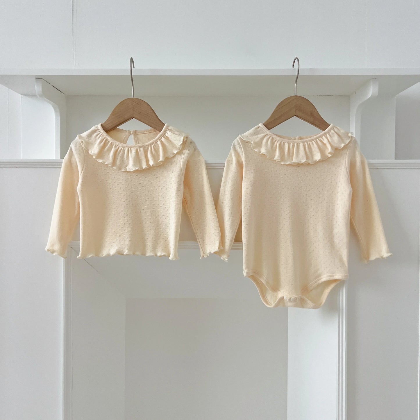 Body manga larga y diseño liso y cuellos - Un barquito